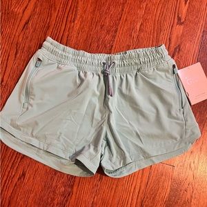 Athleta Girl All Play 3” Short NWT